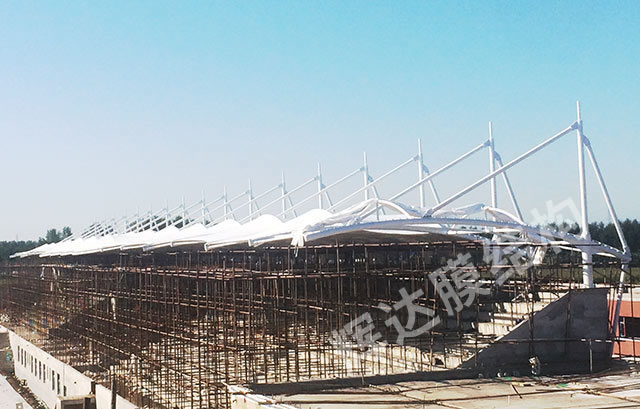 �����ǽ�ѧԺĤ�ṹ��̨