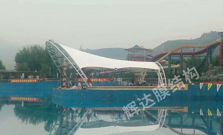 ɽ������ˮ��԰��̨Ĥ�ṹ