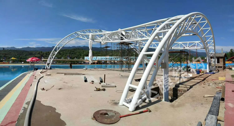 ɽ������ˮ��԰��̨Ĥ�ṹ