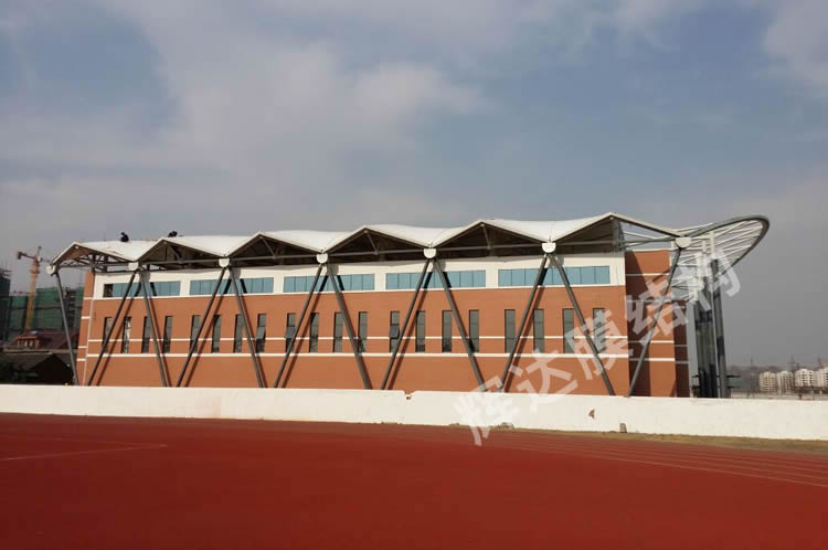 �������������Ĥ�ṹ