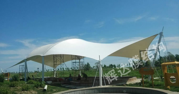 ����������ȪĤ�ṹ������